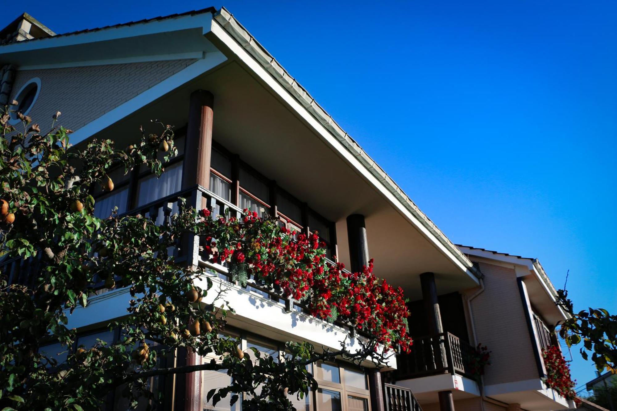 Cosma House Hotel Hinojedo Екстериор снимка